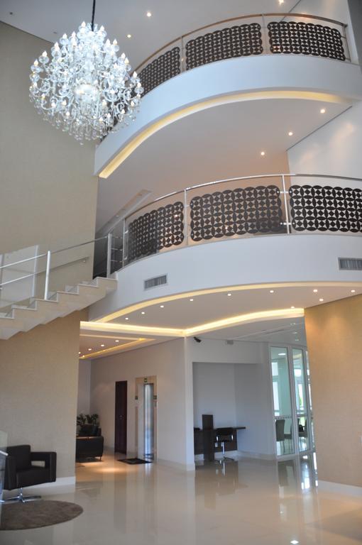 Kamur Plaza Hotel Гоянезія Екстер'єр фото