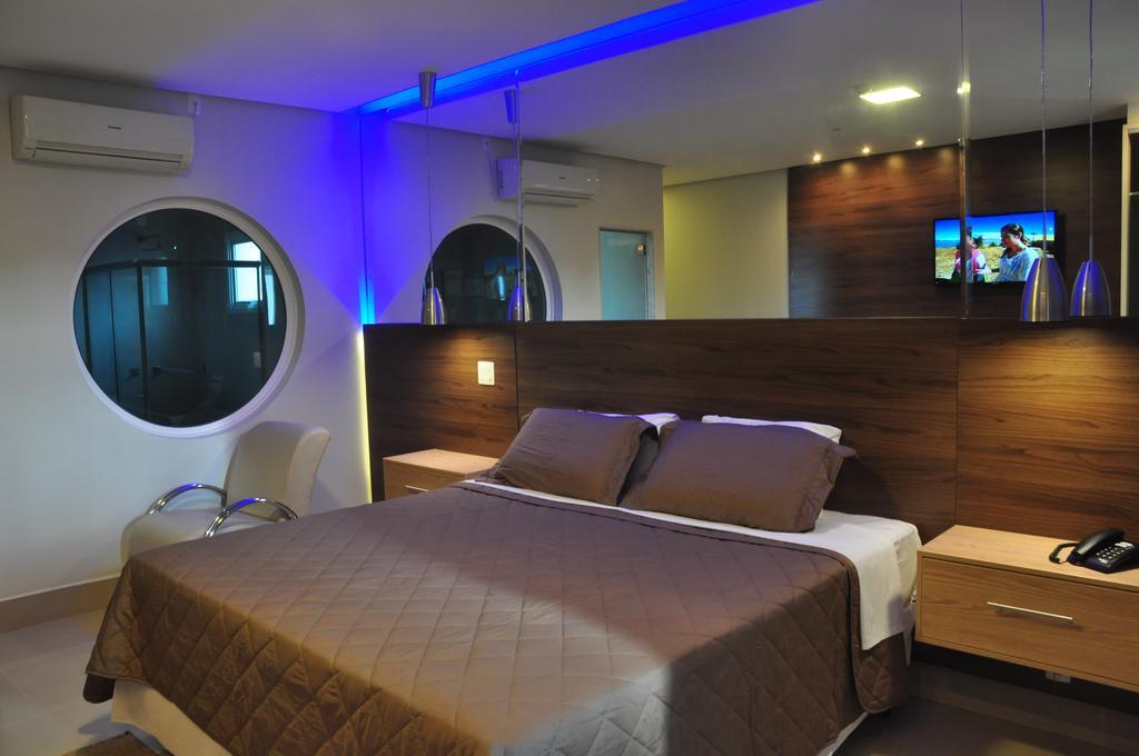 Kamur Plaza Hotel Гоянезія Екстер'єр фото