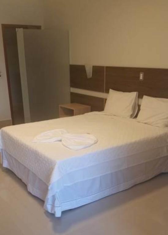 Kamur Plaza Hotel Гоянезія Номер фото